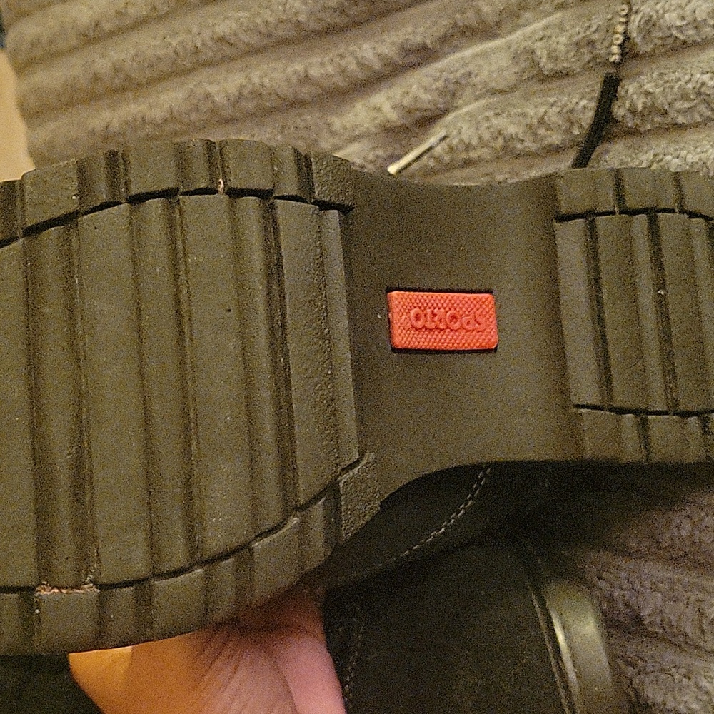 Boots - Picture 2 of 4